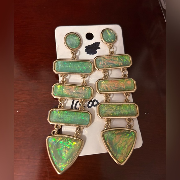Faux abalone earrings - Picture 1 of 2